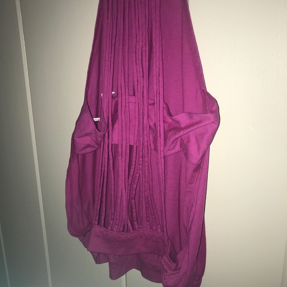 Fabletics yogi top - Picture 7 of 7